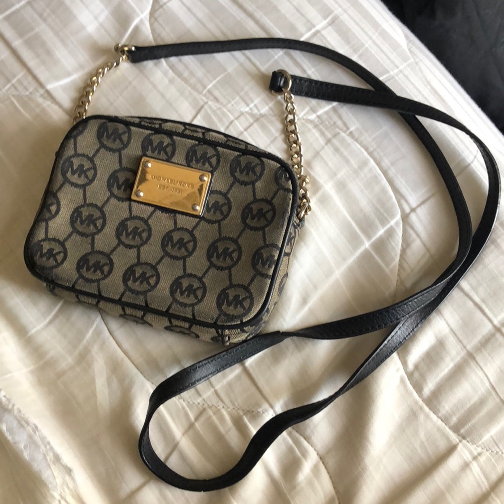 MICHAEL KORS JET SET MINI CROSSBODY